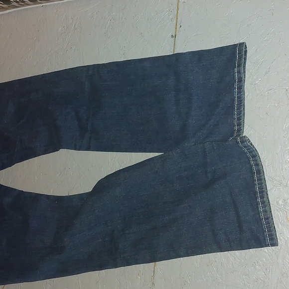 Jeans - Picture 8 of 9